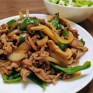 焼き肉のたれに漬けた豚肉で野菜炒め